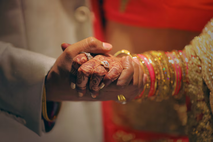 How Marriage Affects Your Car Insurance - advertisement shout