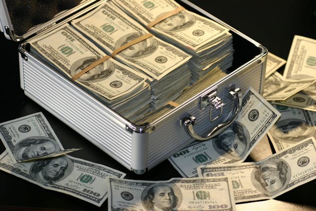 How to Save Money on Your Term Insurance Premium - advertisement shout