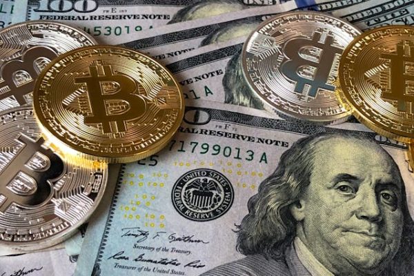 Next-Gen Crypto Insurance Smart Contracts and Peer-to-Peer Models - advertisement shout