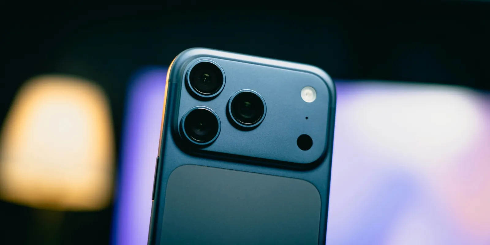 iphone 17 pro blue camera array
